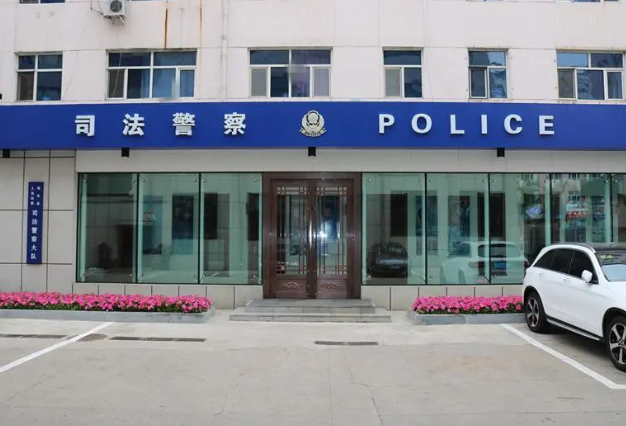 鸡东县人民法院六专四室建设