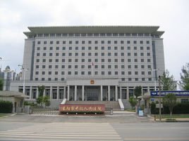 省法院诉讼服务中心“全国学雷锋活动示范点”揭牌仪式举行