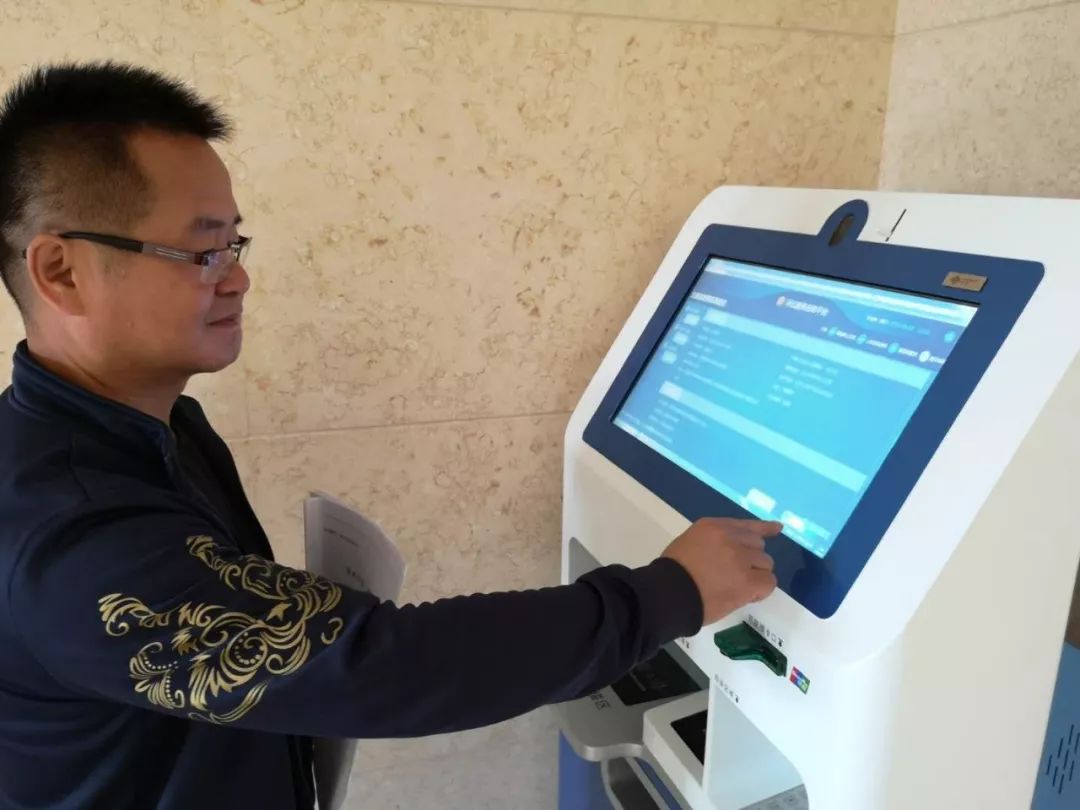 院诉讼服务自助服务立案一体机立案方便快捷