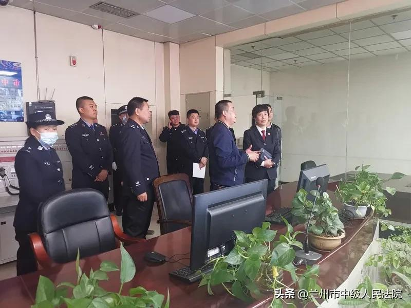 兰州中院六专四室规范化建设情况