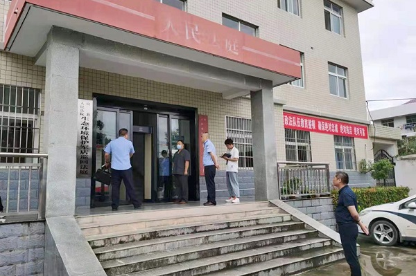 房县法院推进“六专四室”项目建设